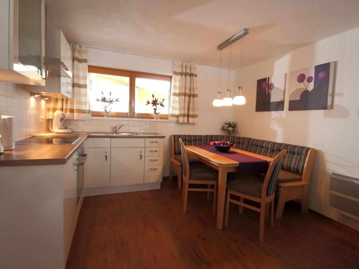Boutique Apartment In Brixen With Mountain View Brixen im Thale Exteriér fotografie