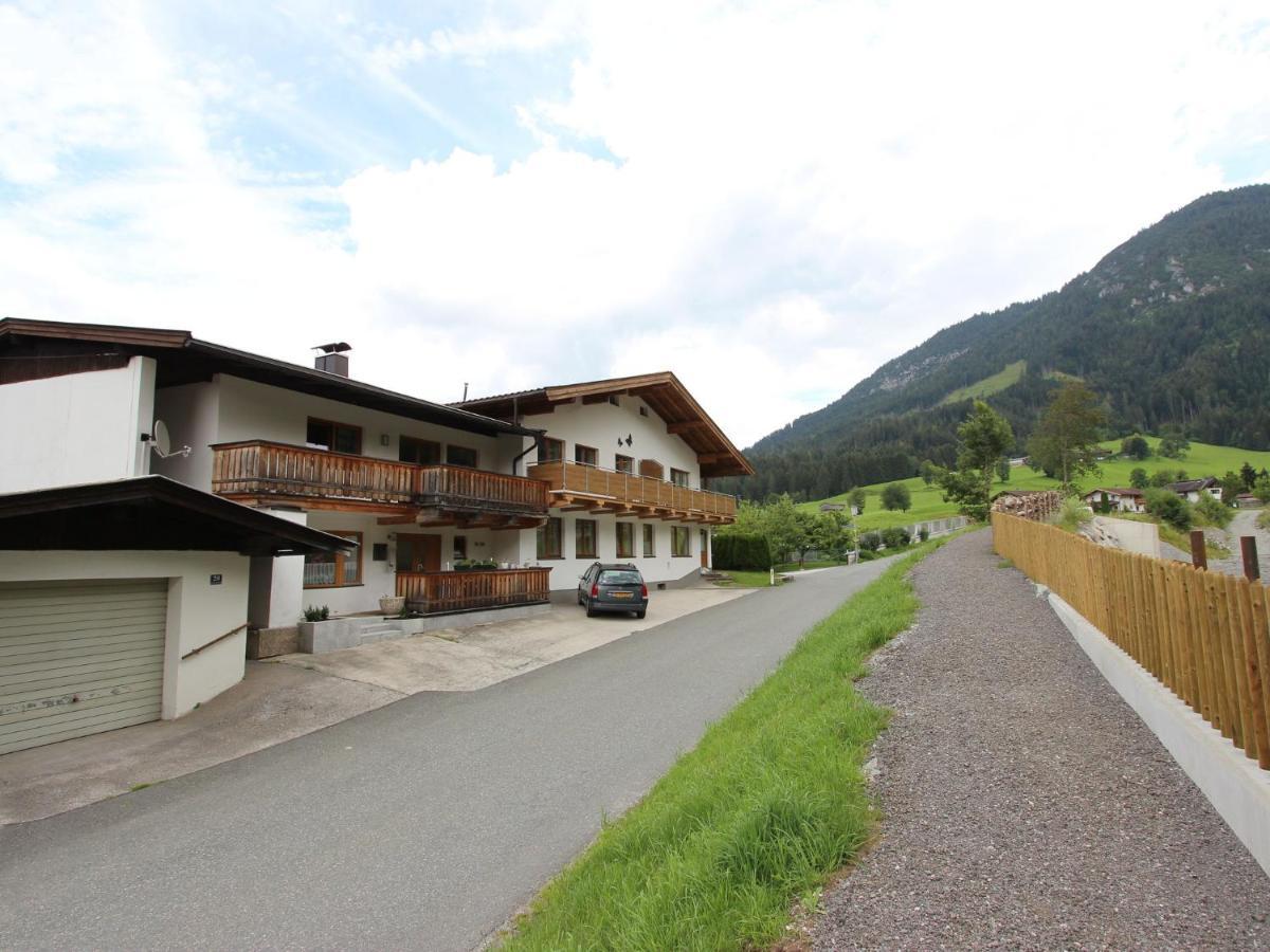 Boutique Apartment In Brixen With Mountain View Brixen im Thale Exteriér fotografie